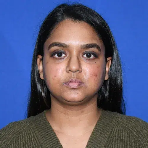 Patient 17, front view before chin liposuction